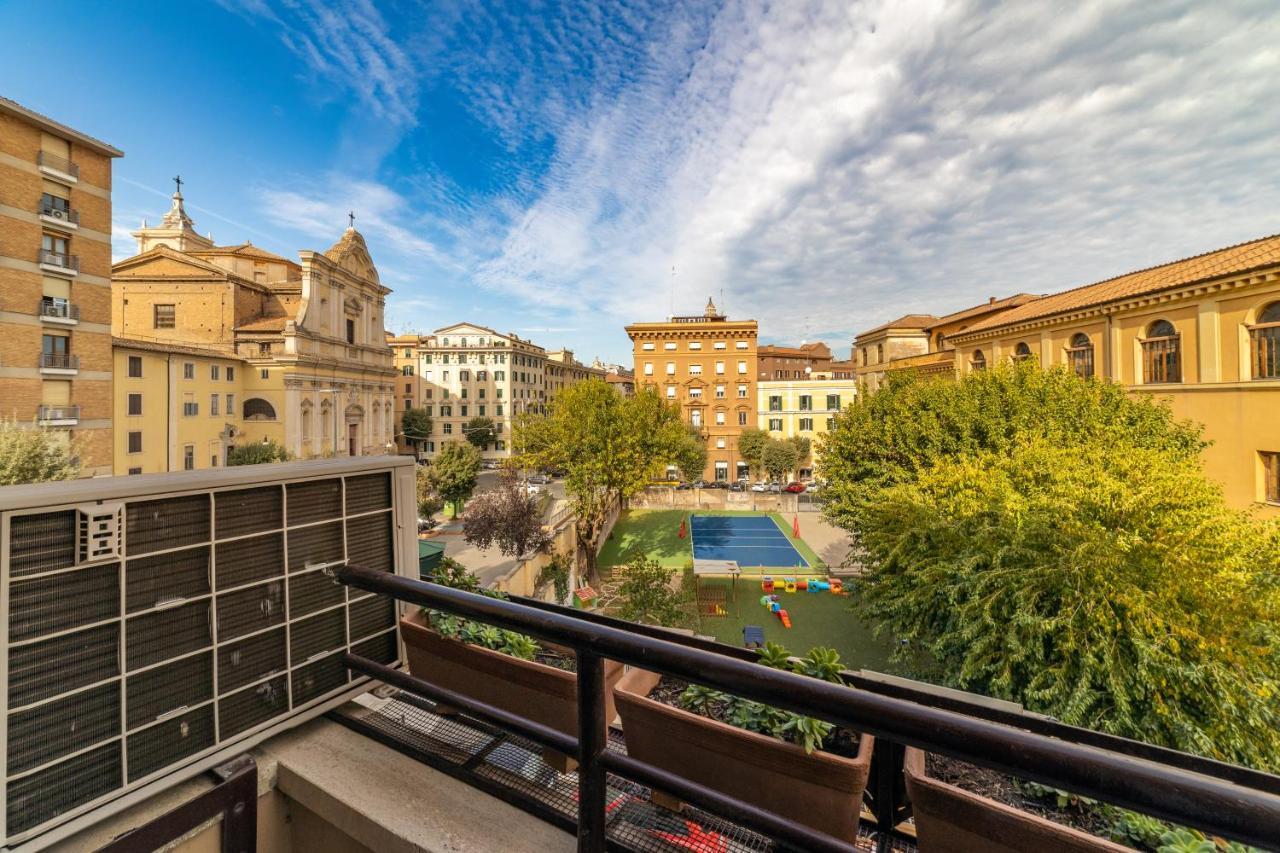 Saint Peter House Station Apartment Rome Bagian luar foto