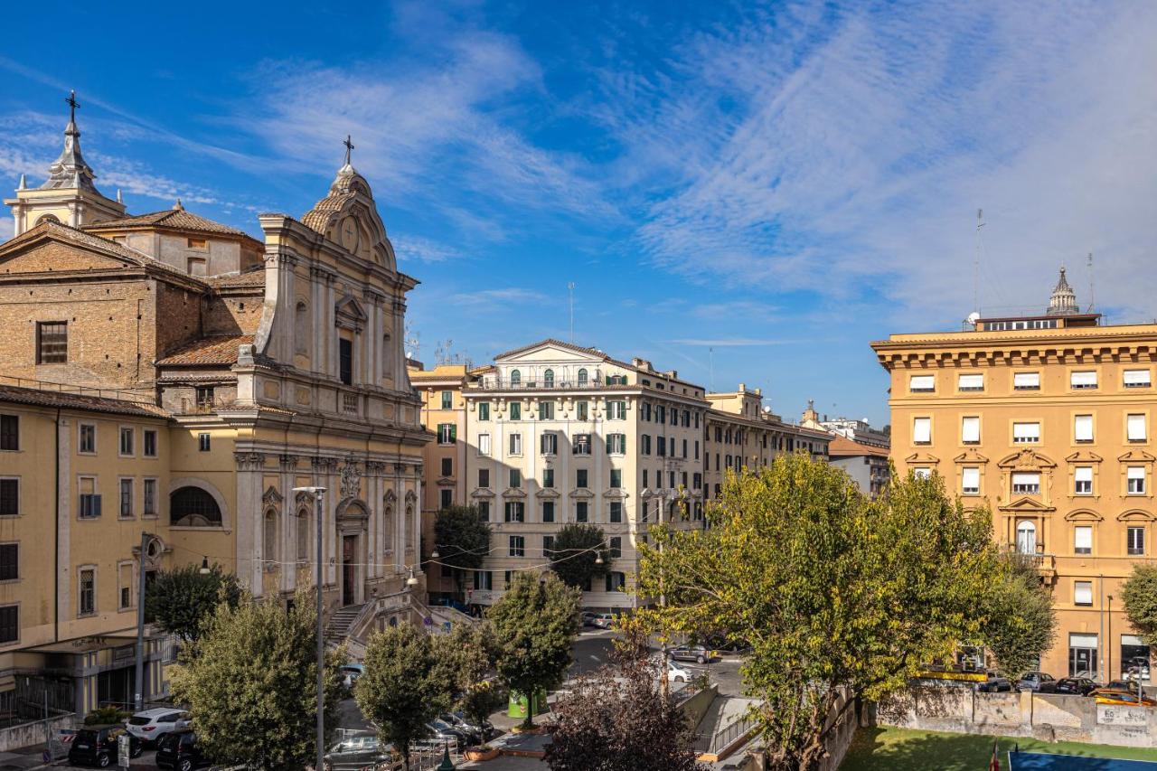 Saint Peter House Station Apartment Rome Bagian luar foto